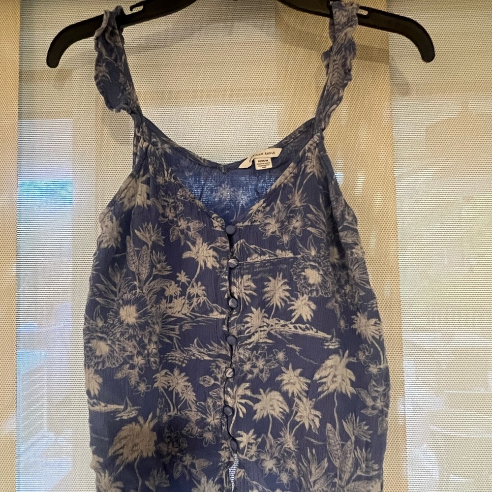American Eagle Floral Blue Sleeveless Top